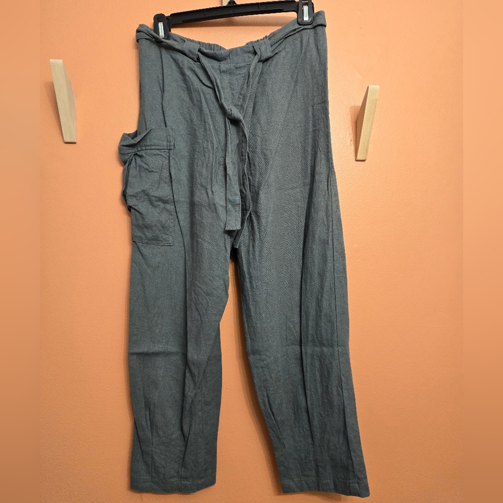 Linen tapered pants